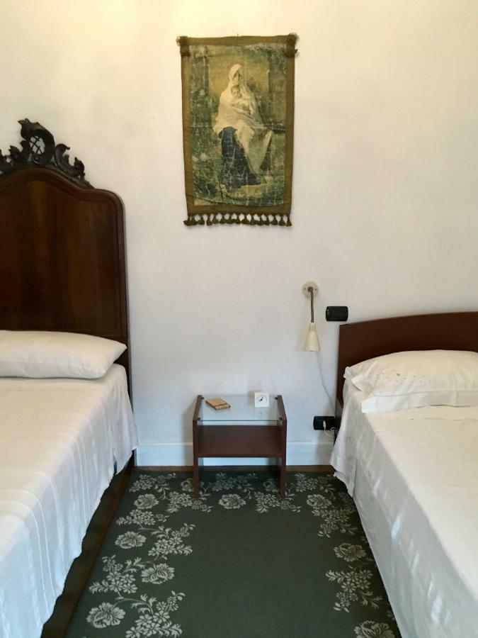Il Nido Della Rondine Bed and Breakfast Leivi Eksteriør billede