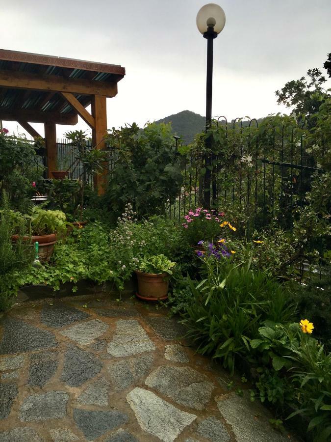 Il Nido Della Rondine Bed and Breakfast Leivi Eksteriør billede